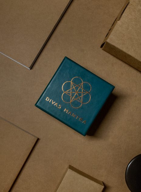 Premium rigid gift boxes