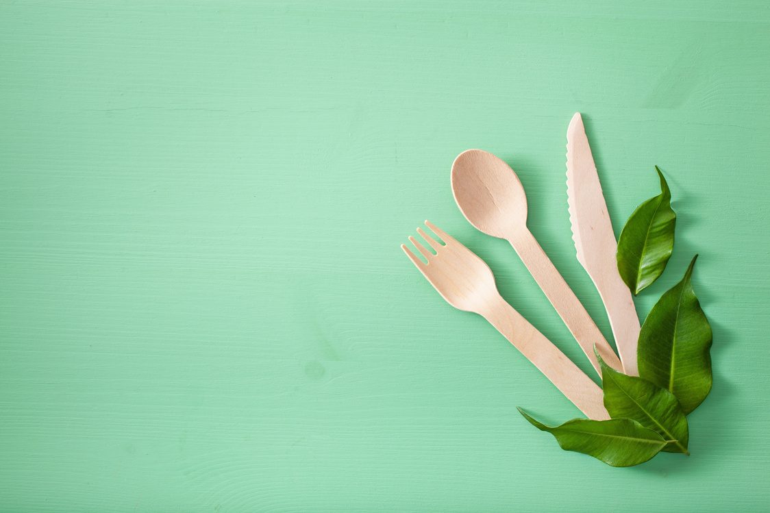 Birch wood cutlery and cornstarch spoons