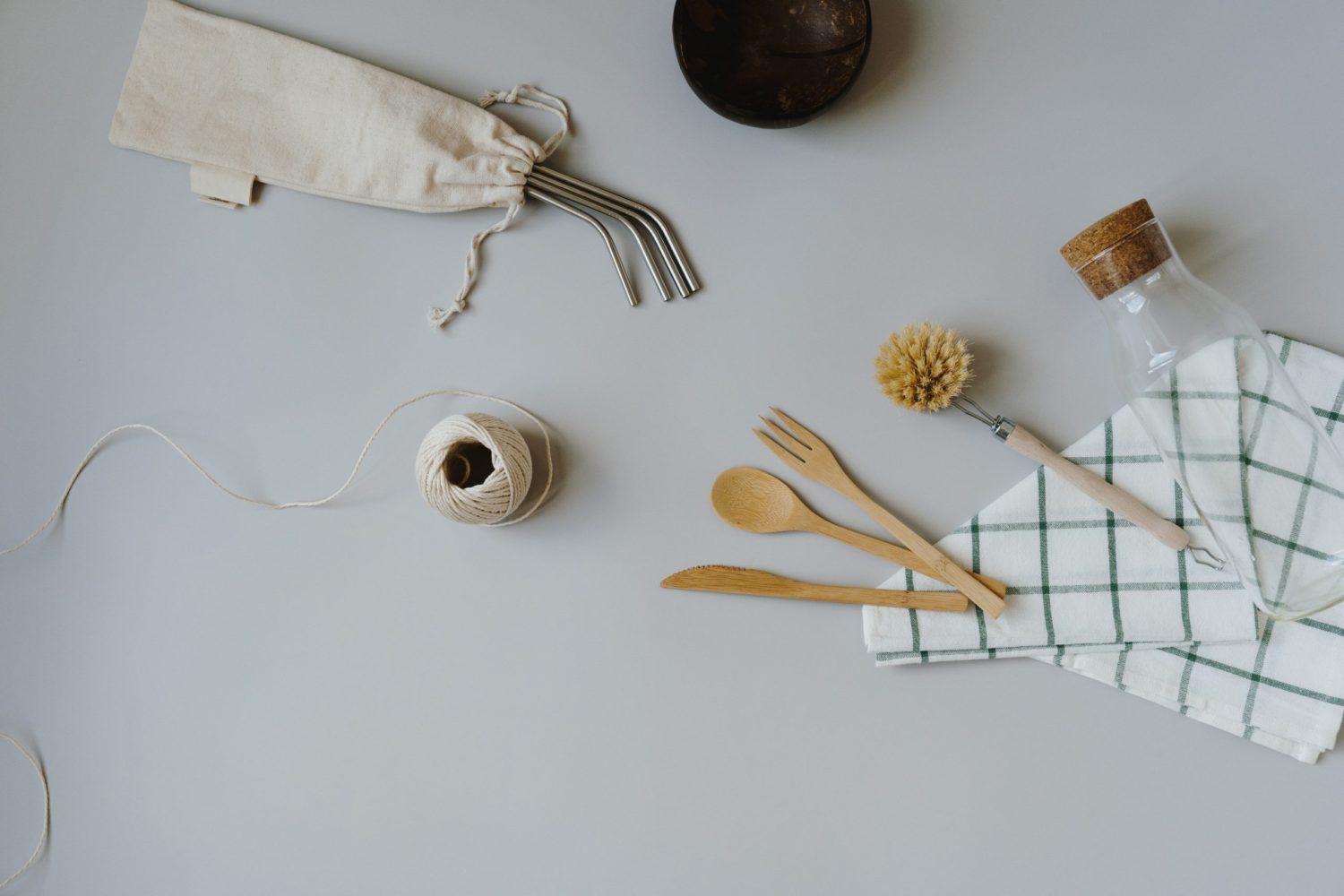 Wooden cutlery, paper and glass alternatives to plastic